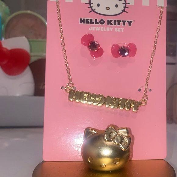 Sanrio Hello Kitty necklace and earrings set. - Picture 5 of 12